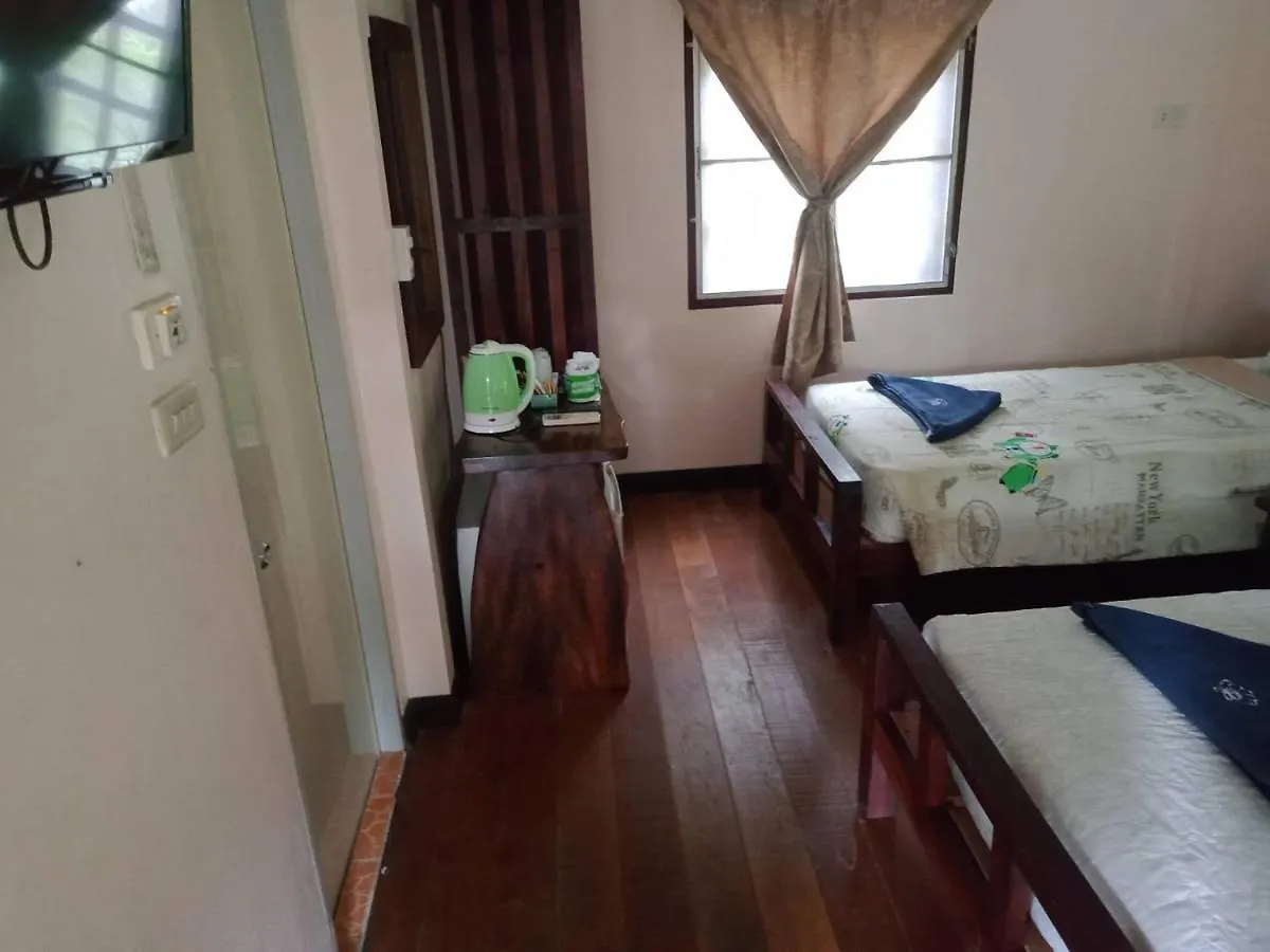 Seashell Resort Koh Tao-Sha Plus 3*,