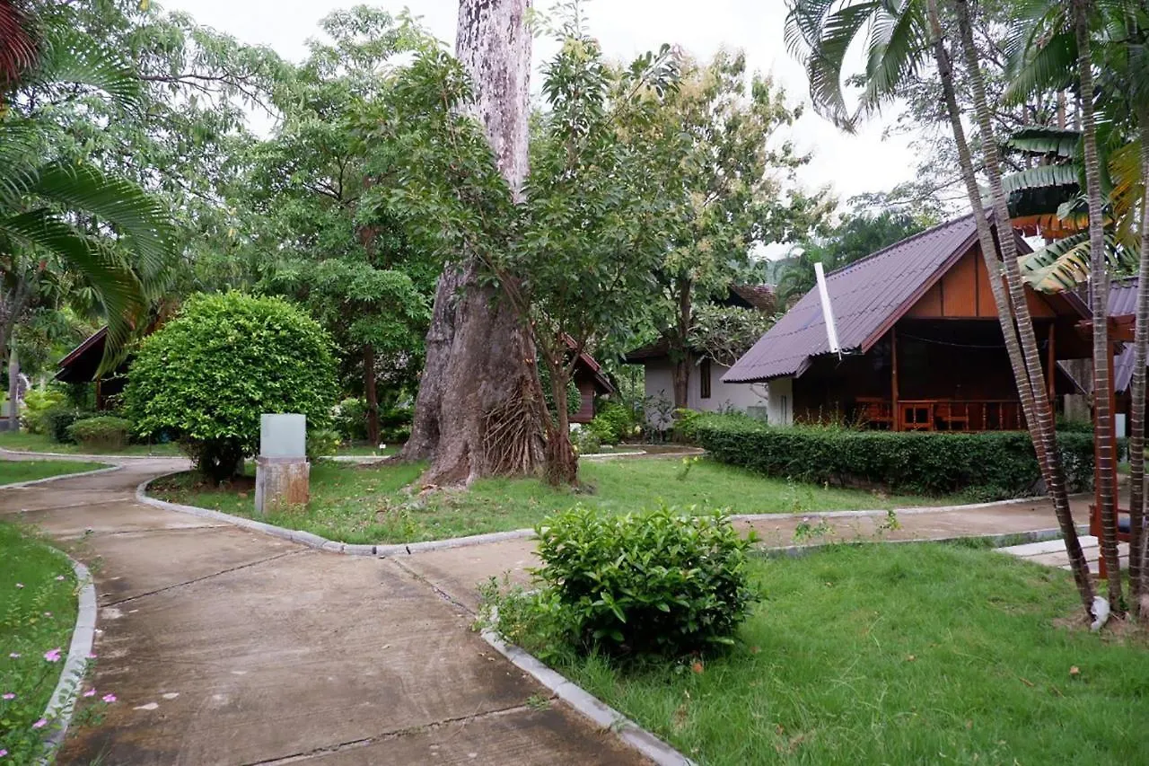 Seashell Resort Koh Tao-Sha Plus 3*,